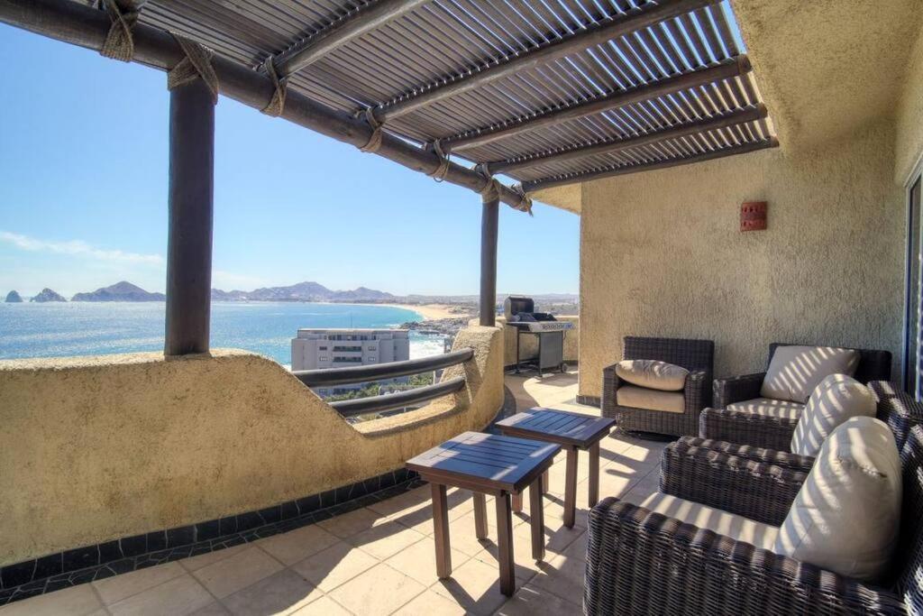 Oceanfront Penthouse, 2 Masters, 2 Baths, Kitchen! Apartment Cabo San Lucas Exterior photo