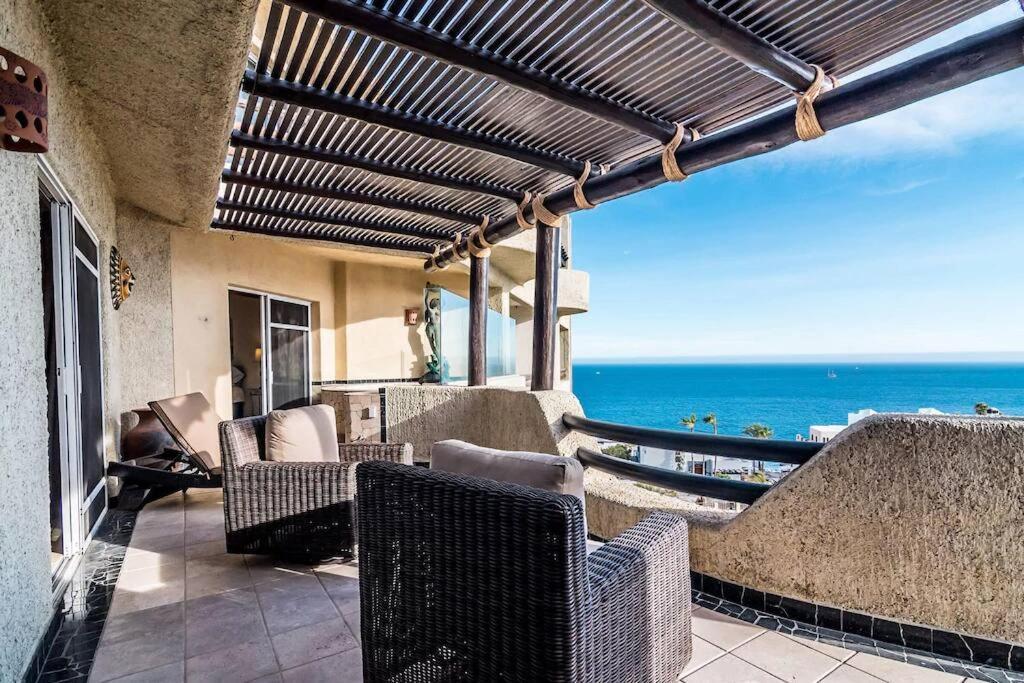 Oceanfront Penthouse, 2 Masters, 2 Baths, Kitchen! Apartment Cabo San Lucas Exterior photo