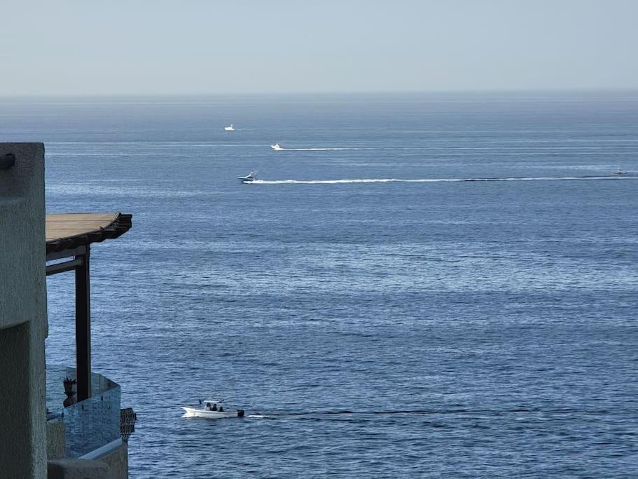 Oceanfront Penthouse, 2 Masters, 2 Baths, Kitchen! Apartment Cabo San Lucas Exterior photo
