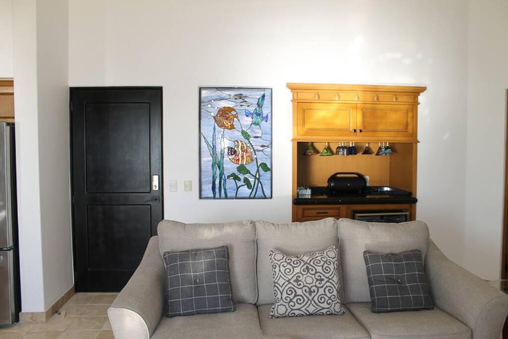 Oceanfront Penthouse, 2 Masters, 2 Baths, Kitchen! Apartment Cabo San Lucas Exterior photo